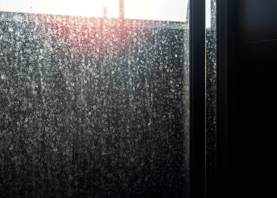 How to Remove Hard Water Stains From Shower Doors